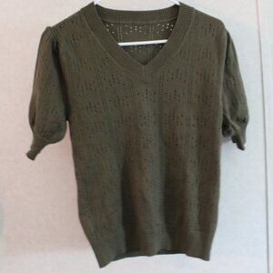 Chic Green Knit V-Neck Top – Perfect for Summer Layering!